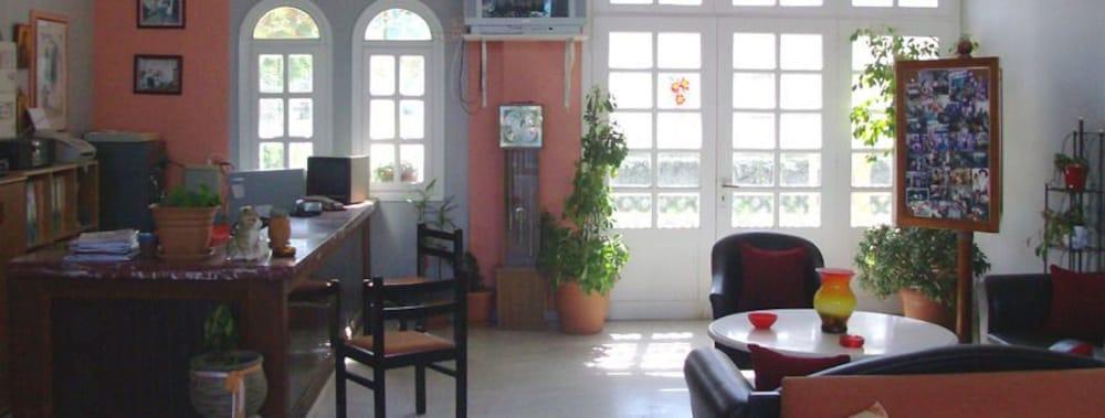 Maria Hotel Sisi Екстериор снимка